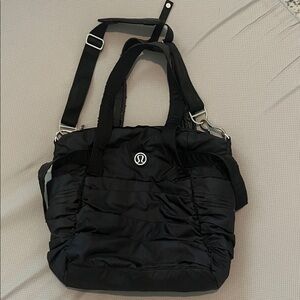 Lululemon medium gym bag